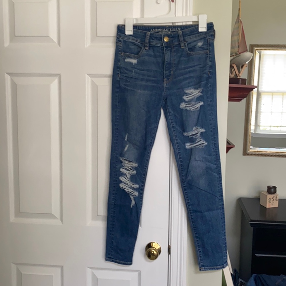 American eagle super stretch ripped blue jeans